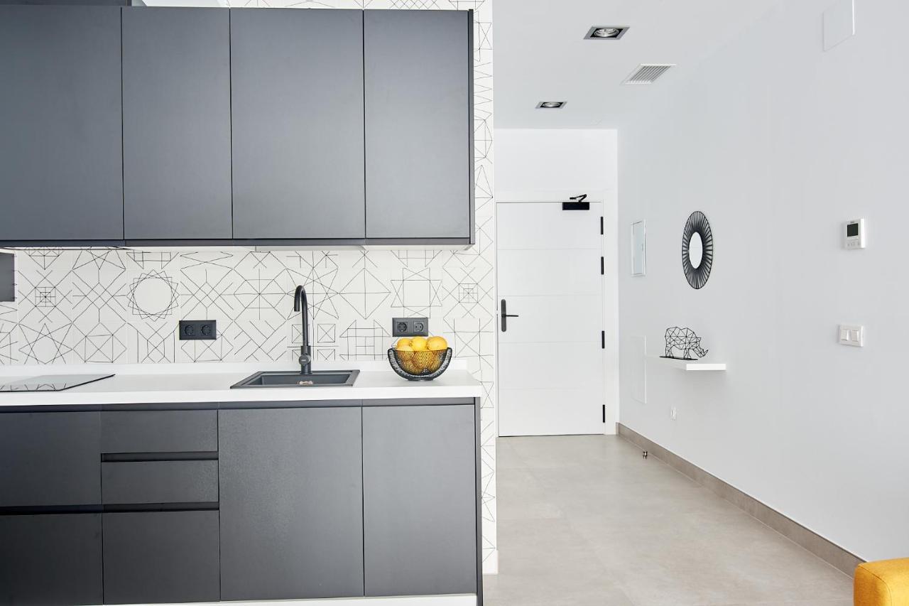 9 Nidos Centrica Suites - Nuevo Plasencia Zewnętrze zdjęcie