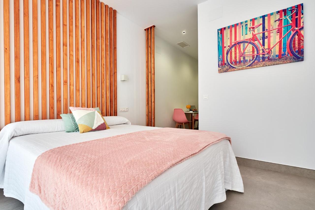 9 Nidos Centrica Suites - Nuevo Plasencia Zewnętrze zdjęcie
