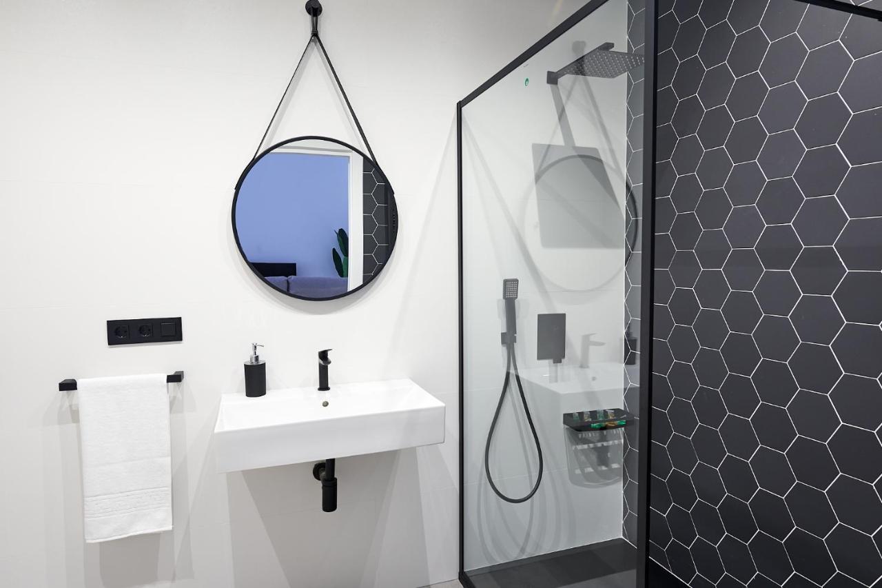 9 Nidos Centrica Suites - Nuevo Plasencia Zewnętrze zdjęcie